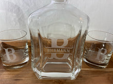 Load image into Gallery viewer, Decanter &amp; set of 4 glasses. Custom engraved.
