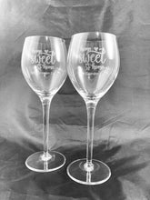 Load image into Gallery viewer, 11 oz Wine Glasses, w/holder
